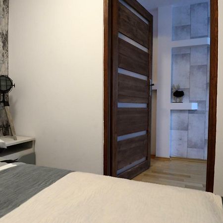 Apartament Columbus Ustrzyki Dolne Exterior photo