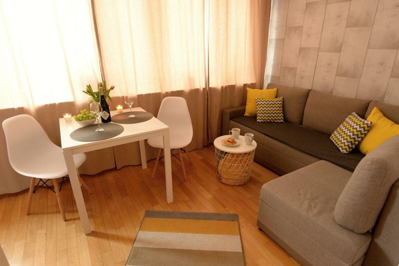Apartament Columbus Ustrzyki Dolne Exterior photo